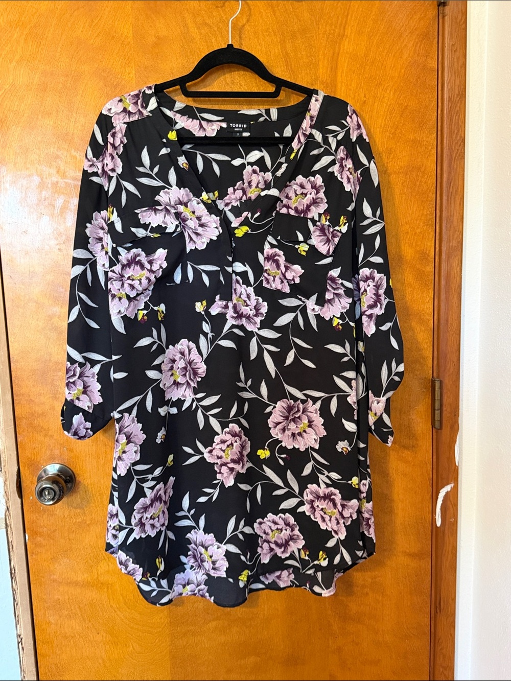 torrid Black Top with Pink Lavender Floral Accents